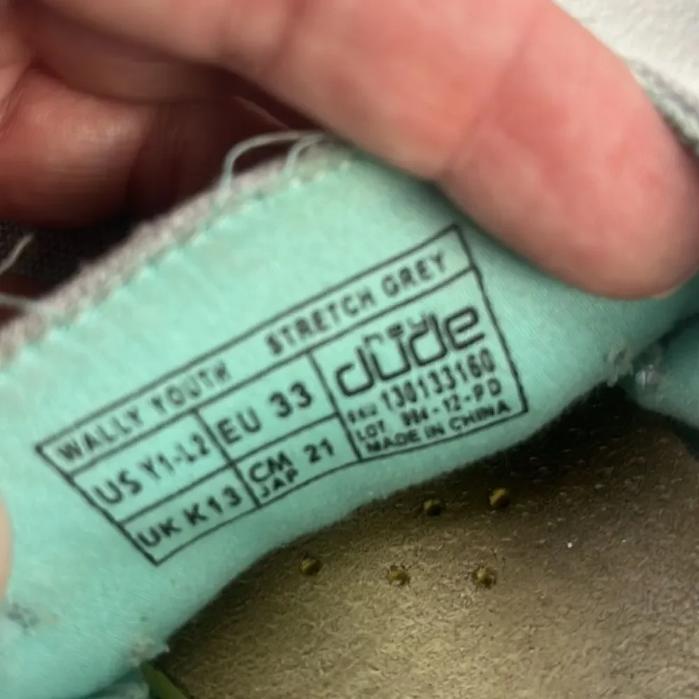 Hey Dude Wally Youth Stretch Grey Round Toe Low Cut Memory Foam Chukka Loafer Y1 - Picture 8 of 8